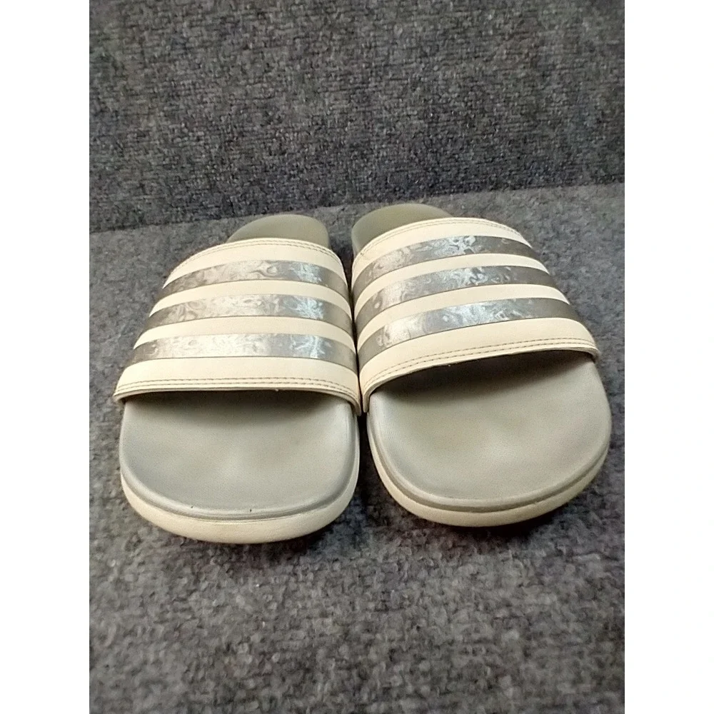 Adidas‎ Adilette Comfort Slides Wonder White Silver Metallic GW8746 Mens Size 9